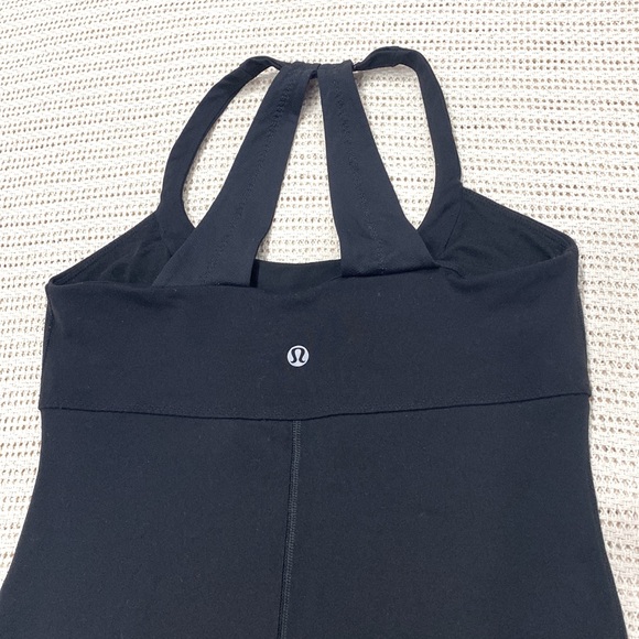 Lululemon Scoop Me Up Black Tank Women's Size 6 As New !! - Picture 8 of 13